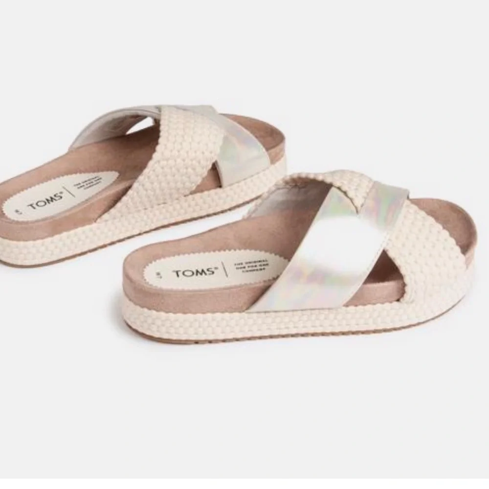 TOMS Silver Iridescent Leather‎ Woven Trim Paloma Platform Slide